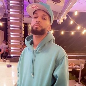 Meet your Posher, Leo